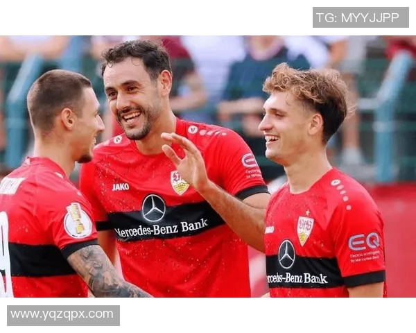 拜仁慕尼黑与汉堡首发阵容揭晓双方战术布局引发期待