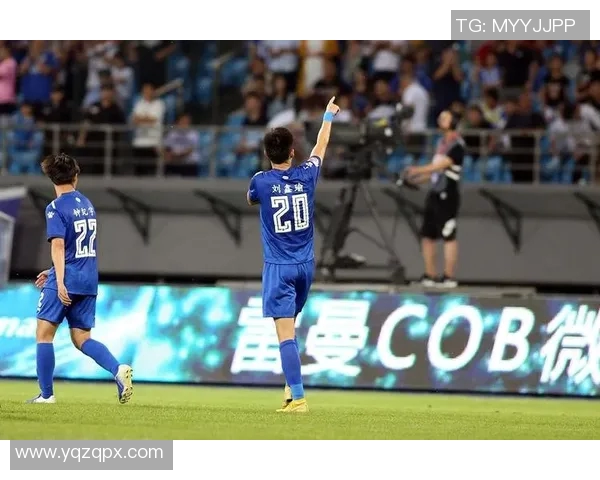 浦项与江原的激烈对决揭示韩国足球新格局的潜力与挑战 浦项与江原的激烈对决揭示韩国足球新格局的潜力与挑战